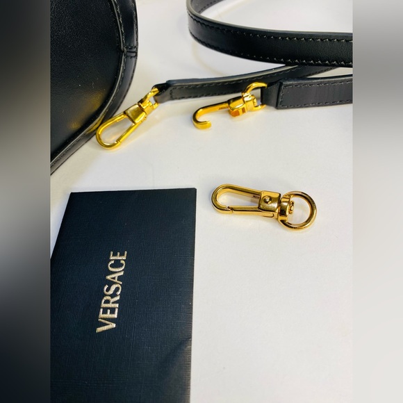 SOLD❗️❗️Versace Greca Goddess Medium Calfskin Tote New with RFID Authentic - Picture 12 of 17